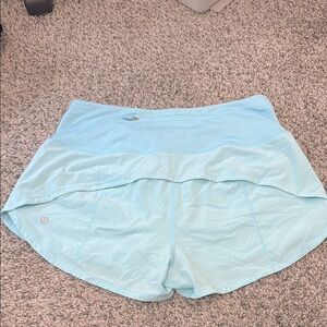 Lululemon High Rise Hotty Hot Shorts Size 6